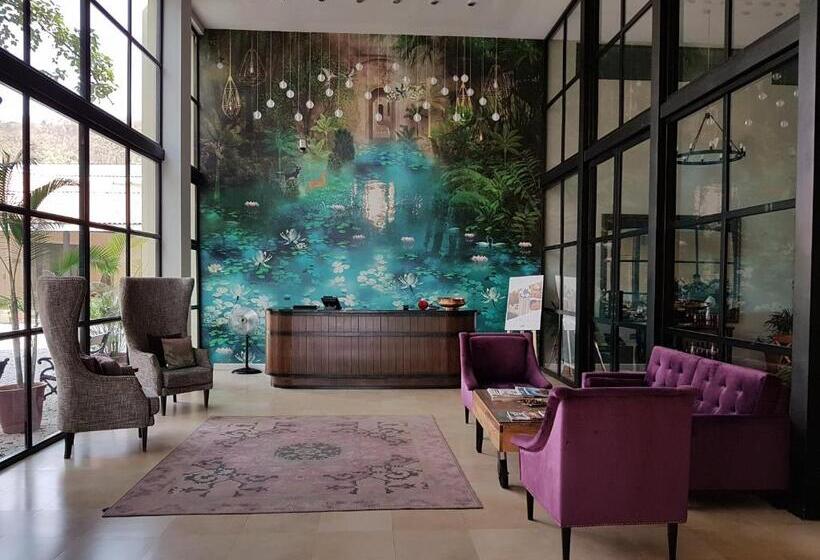 Курорт The Source At Sula