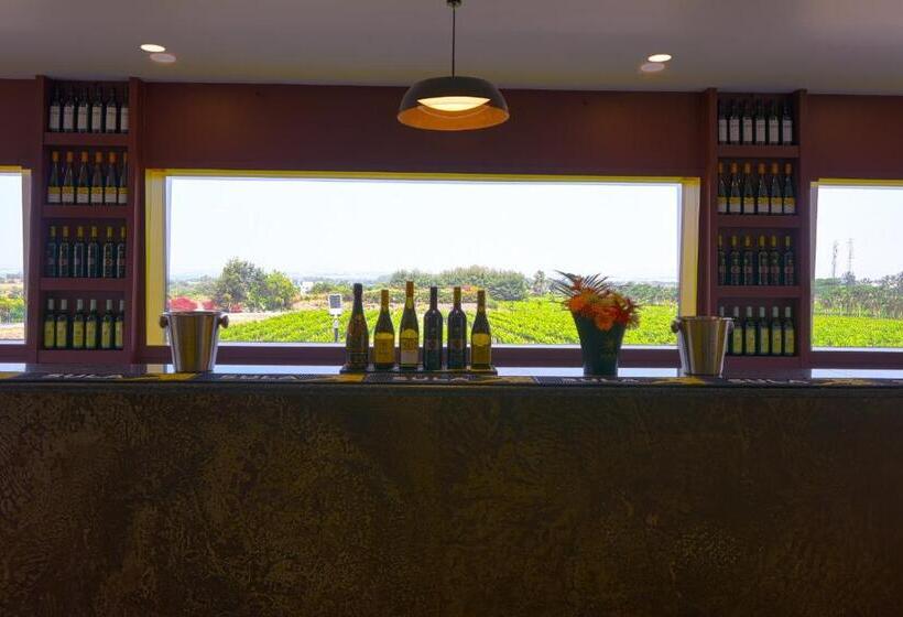 Курорт The Source At Sula