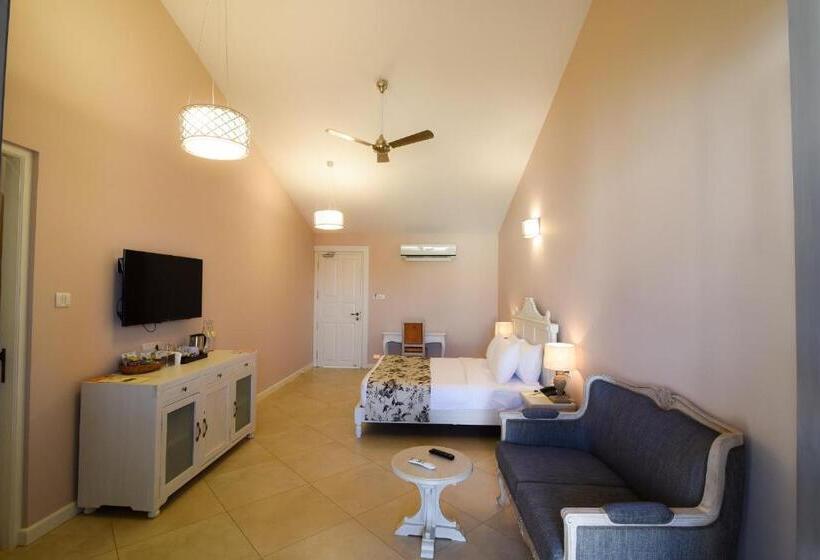 Курорт The Source At Sula