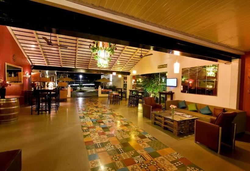 Курорт The Source At Sula