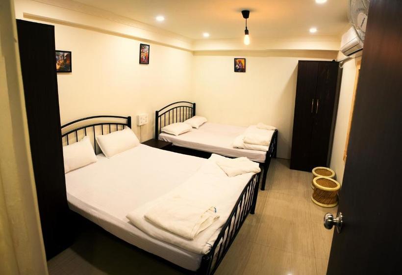 Basti  A Backpackers Hostel