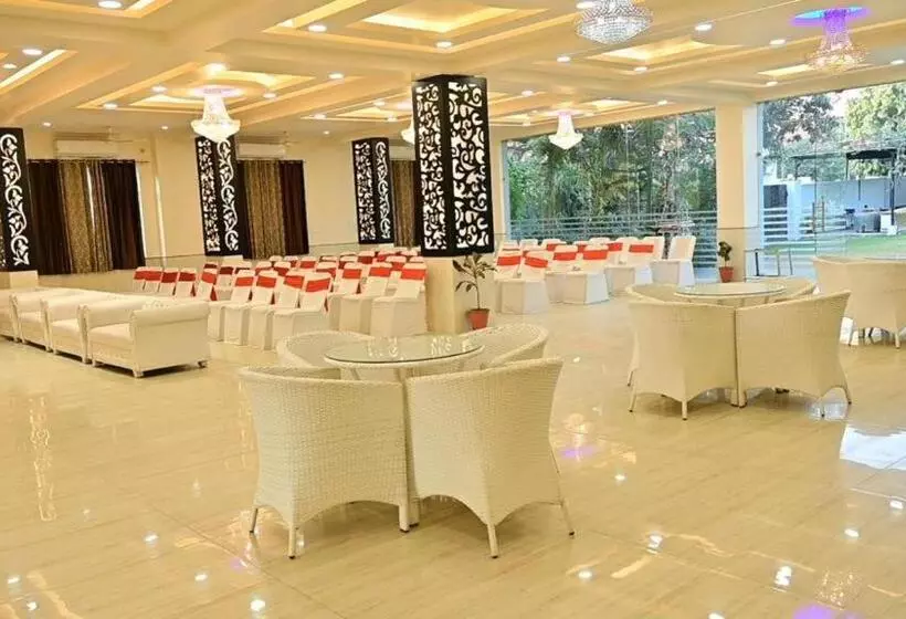 ホテル Shiv Palace