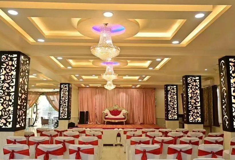 ホテル Shiv Palace