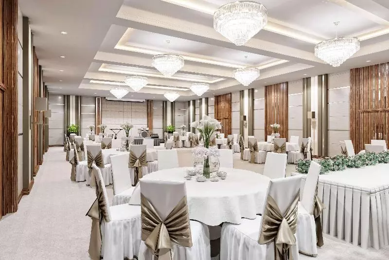 هتل Wyndham Garden Astana