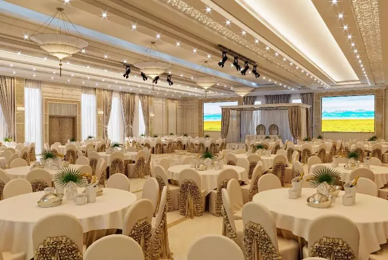 هتل Wyndham Garden Astana