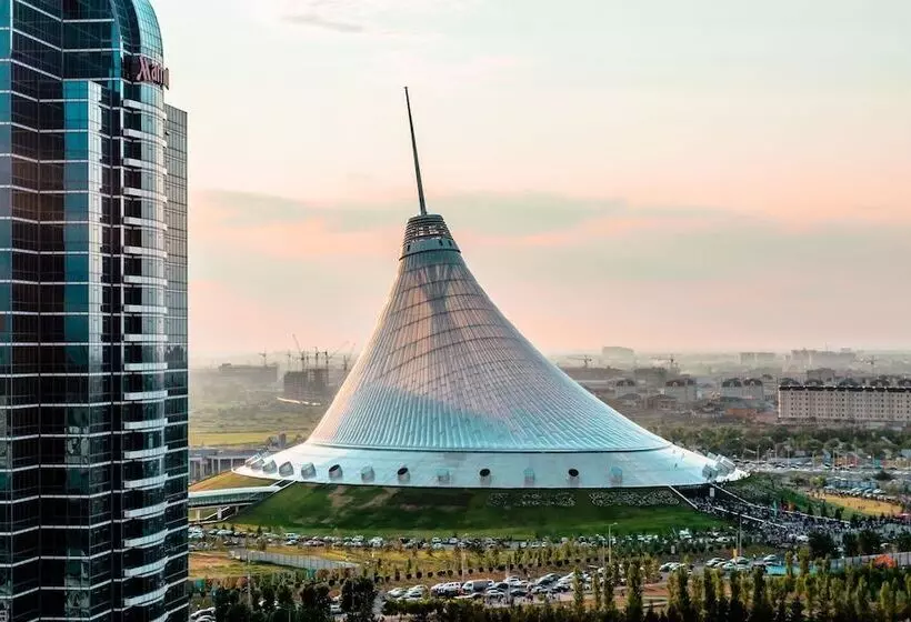 هتل Wyndham Garden Astana