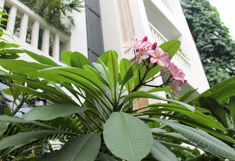 Palace Gate Hotel & Resort By Ehm