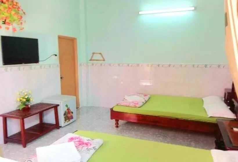 Thuy Hang Motel
