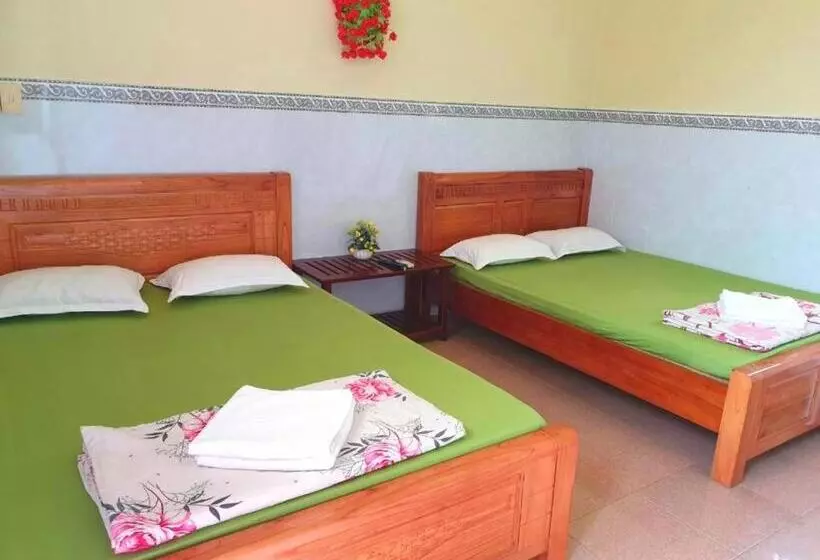 Thuy Hang Motel