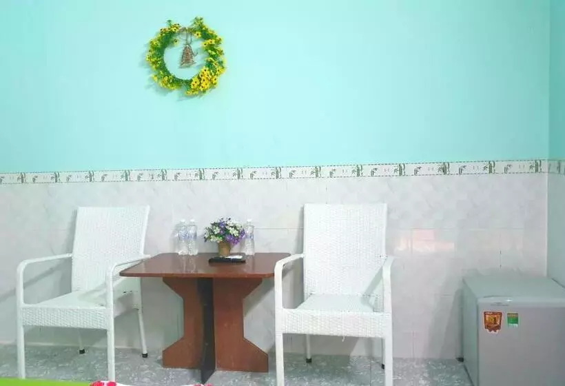 Thuy Hang Motel