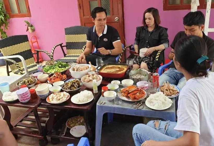 Thuy Hang Motel