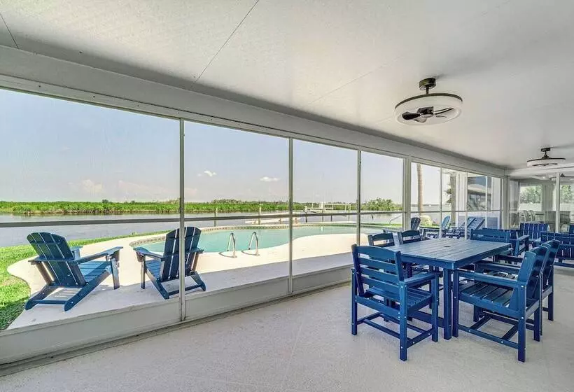 Boat Dock & Pool: Bayfront Crystal River Home