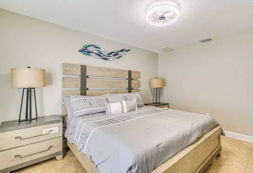 Boat Dock & Pool: Bayfront Crystal River Home