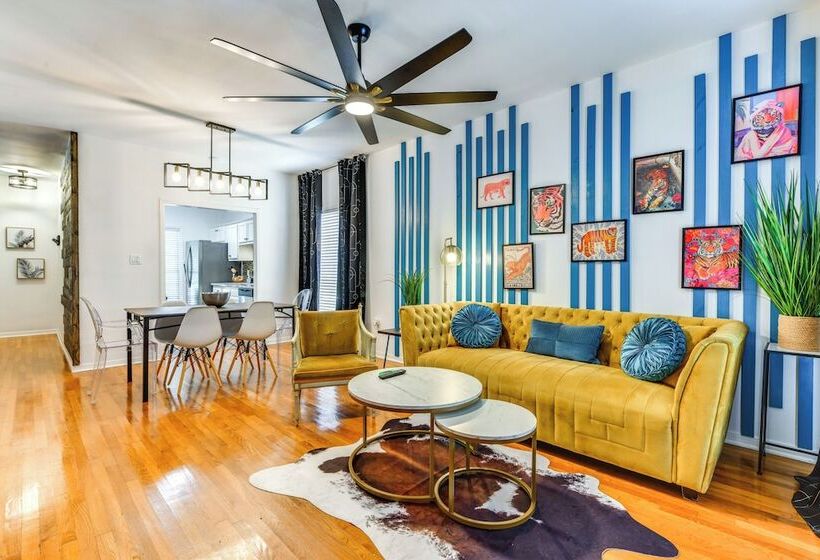 Colorful Baton Rouge Home: Deck, Grill & Fire Pit