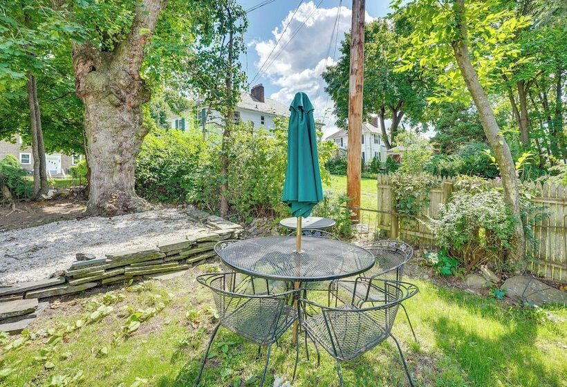 Colorful Home ~ 1 Mi To Hudson River!