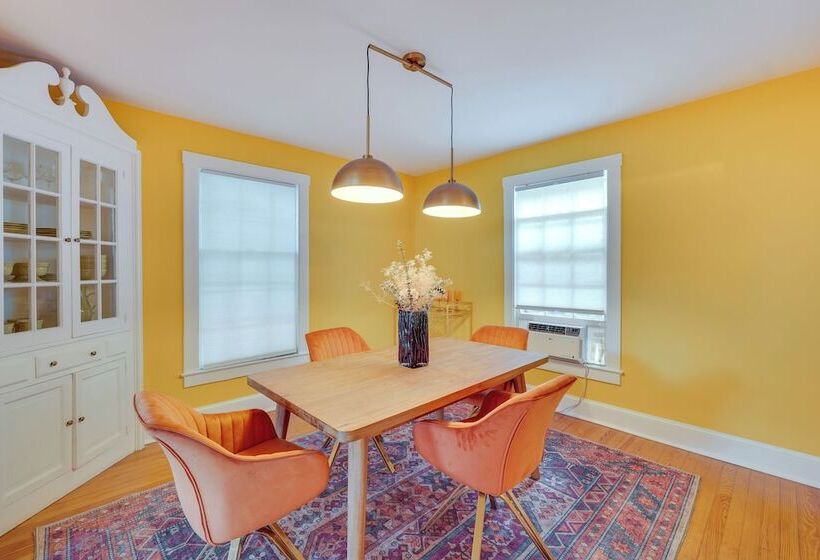 Colorful Home ~ 1 Mi To Hudson River!