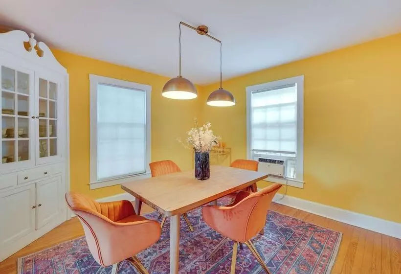 Colorful Home ~ 1 Mi To Hudson River!