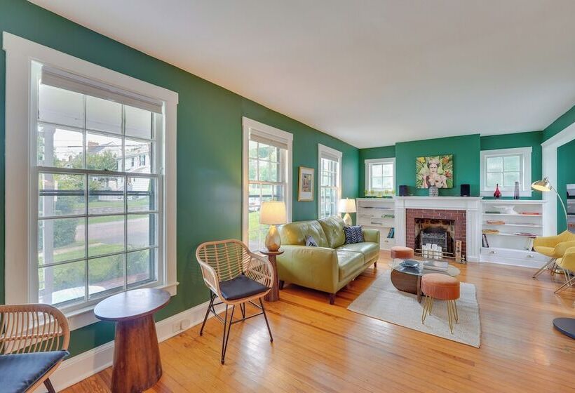 Colorful Home ~ 1 Mi To Hudson River!