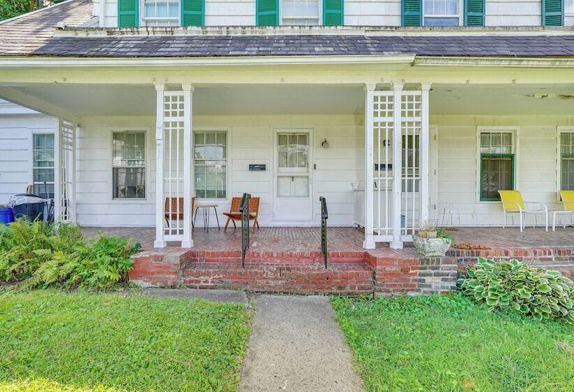 Colorful Home ~ 1 Mi To Hudson River!