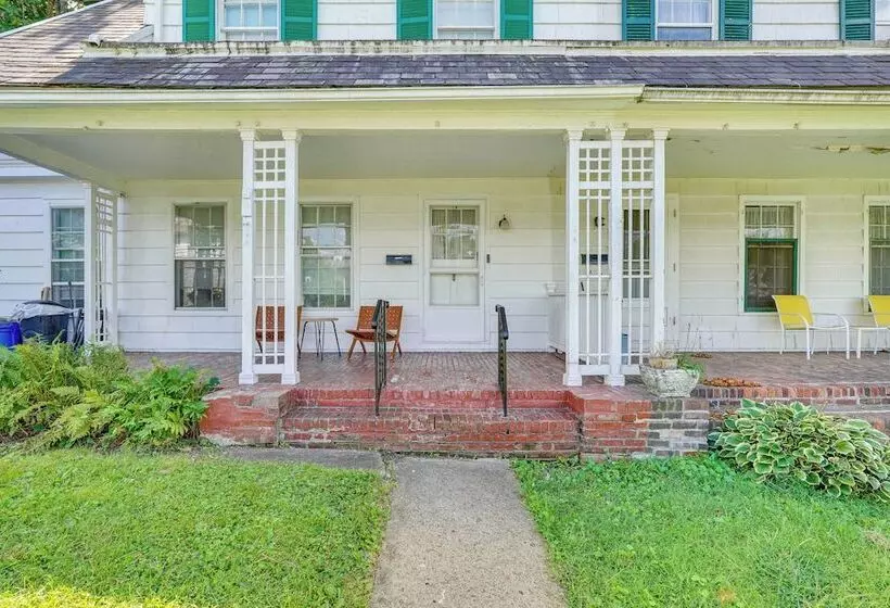 Colorful Home ~ 1 Mi To Hudson River!