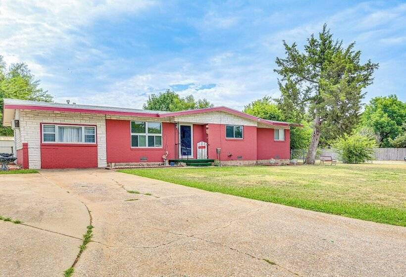 Convenient Family Home < 3 Mi To Fort Sill!