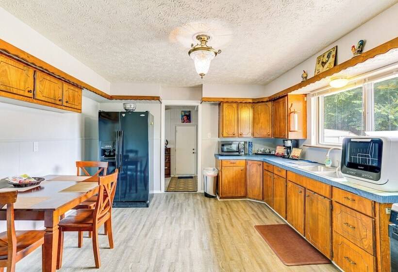 Convenient Family Home < 3 Mi To Fort Sill!