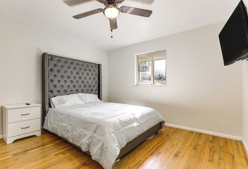 Dayton Home 4 Mi To Downtown, Pets Welcome!