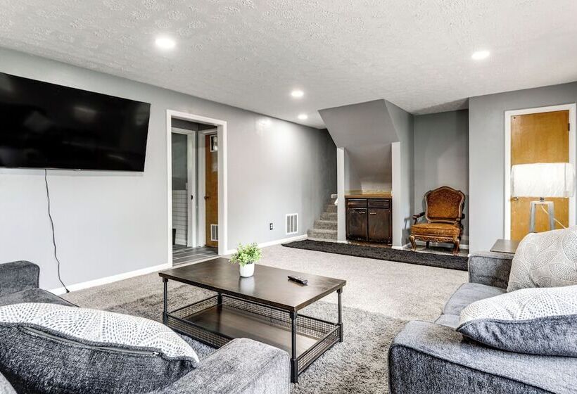 Dayton Home 4 Mi To Downtown, Pets Welcome!