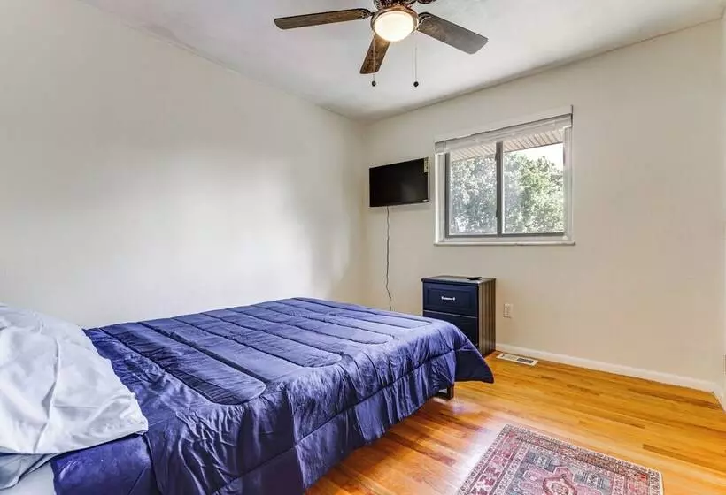 Dayton Home 4 Mi To Downtown, Pets Welcome!