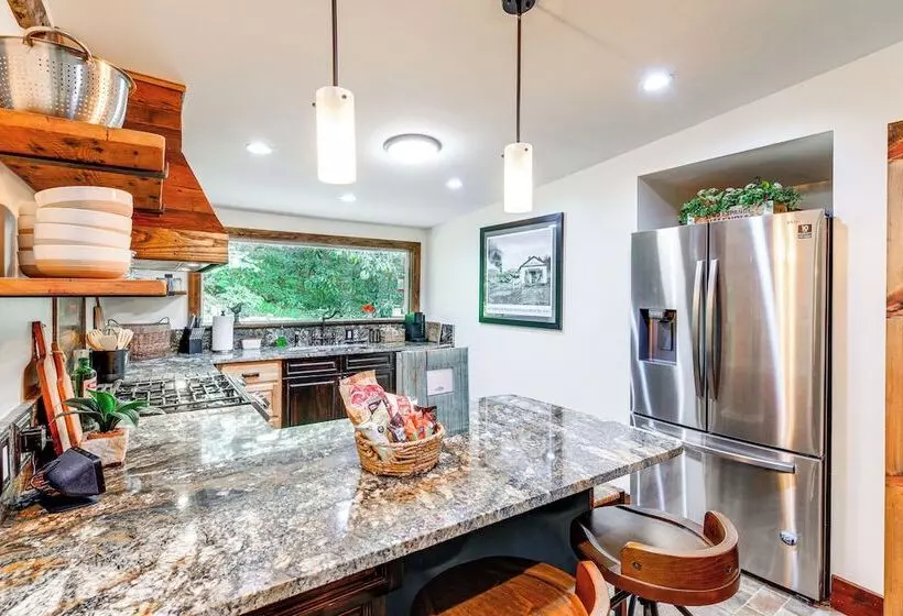 Dreamy Damascus Cabin ~ 1 Mi To Appalachian Trail