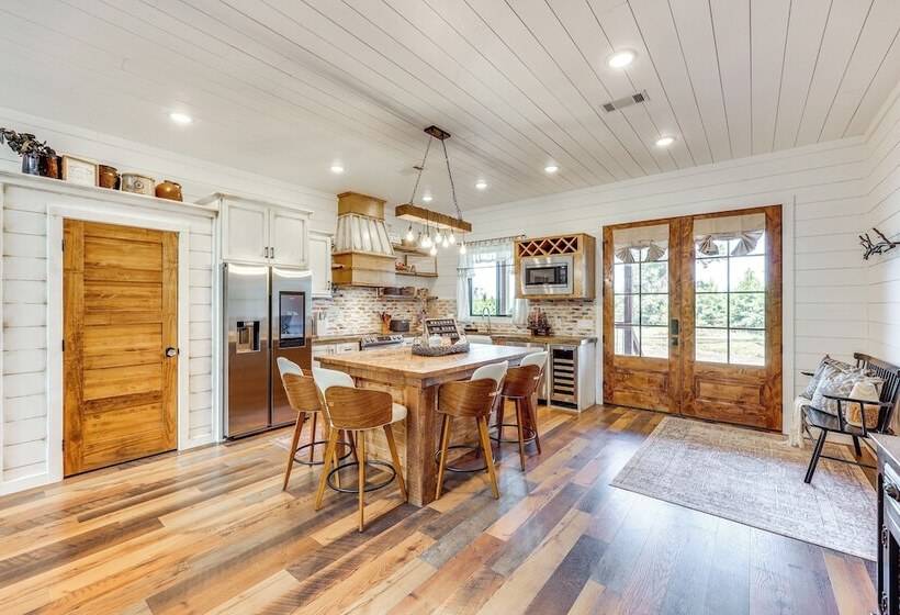 Elegant Broken Bow Gem W/ Private Pool & Game Room