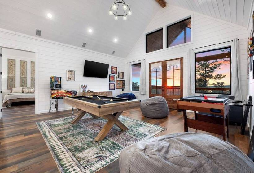 Elegant Broken Bow Gem W/ Private Pool & Game Room