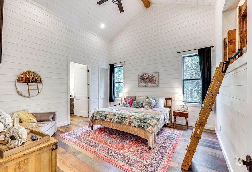 Elegant Broken Bow Gem W/ Private Pool & Game Room