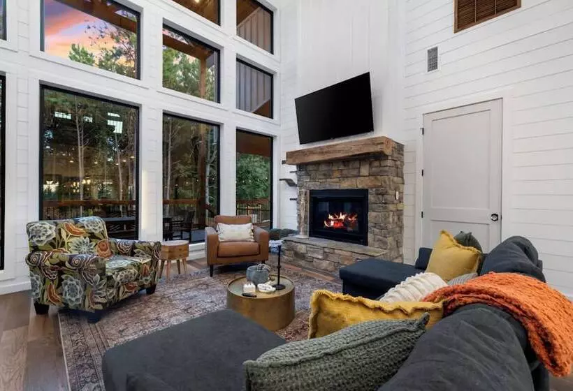 Elegant Broken Bow Gem W/ Private Pool & Game Room