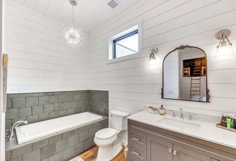 Elegant Broken Bow Gem W/ Private Pool & Game Room