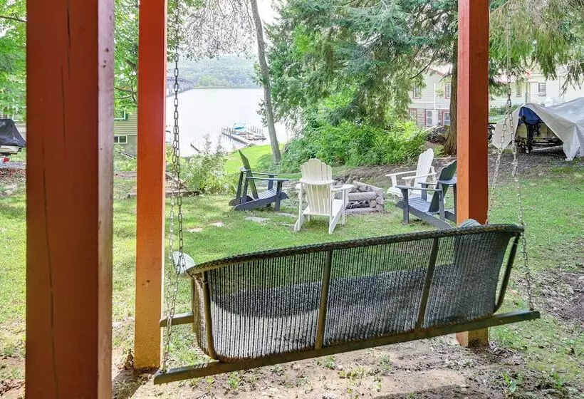 Pet Friendly Home W/ Beach In Northville!