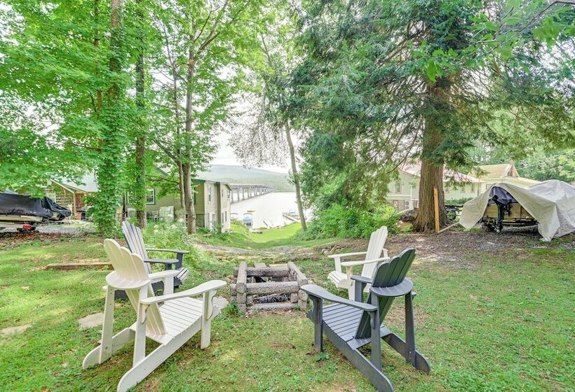 Pet Friendly Home W/ Beach In Northville!