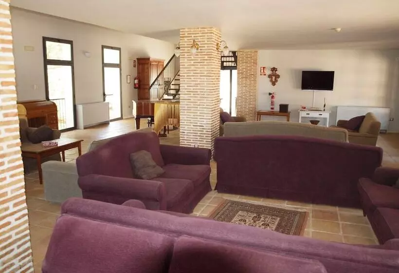 Hotelli Rural La Alcanacia