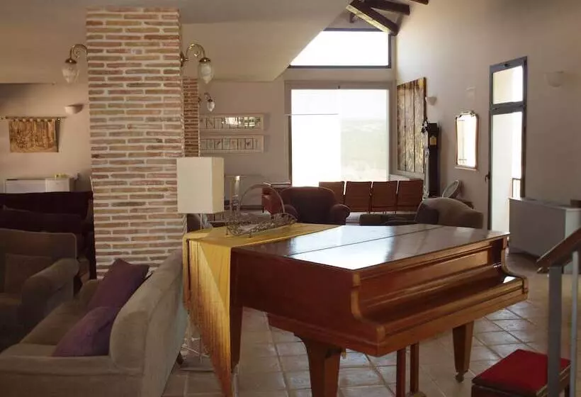 Hotelli Rural La Alcanacia