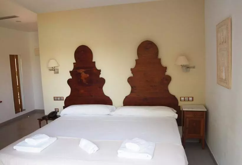 Hotelli Rural La Alcanacia