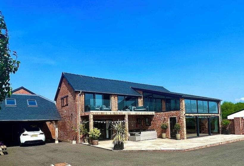 田舎風ホテル Open Plan Barn Conversion In Herefordshire