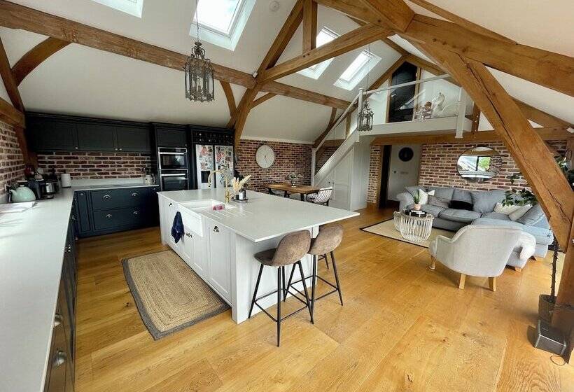 田舎風ホテル Open Plan Barn Conversion In Herefordshire