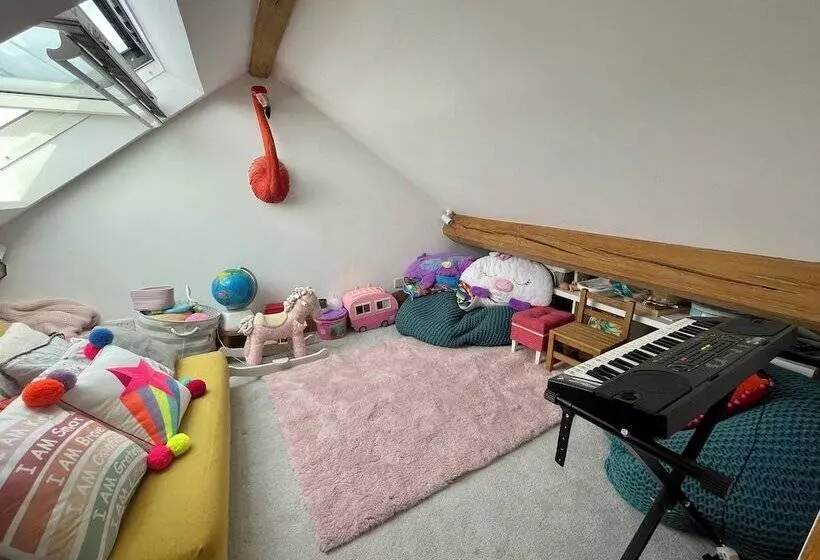 Maaseutuhotelli Open Plan Barn Conversion In Herefordshire