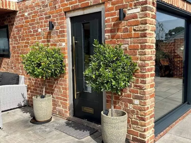 Maaseutuhotelli Open Plan Barn Conversion In Herefordshire