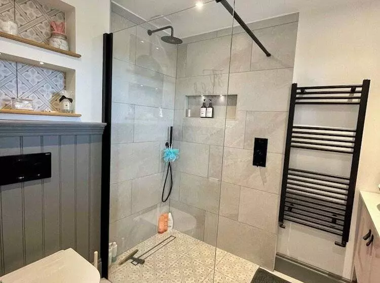 Maaseutuhotelli Open Plan Barn Conversion In Herefordshire