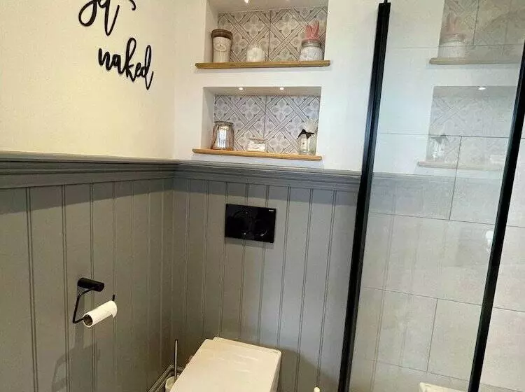 Maaseutuhotelli Open Plan Barn Conversion In Herefordshire