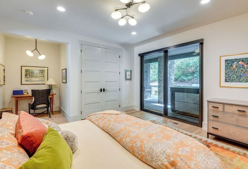 Luxury Alpine Home W/ Hot Tub: 1 Mi To Sun Valley!