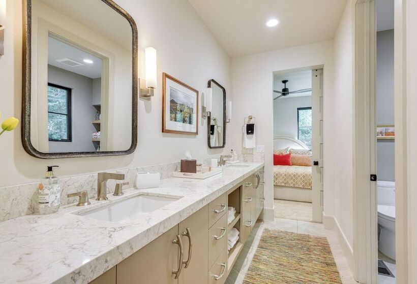 Luxury Alpine Home W/ Hot Tub: 1 Mi To Sun Valley!