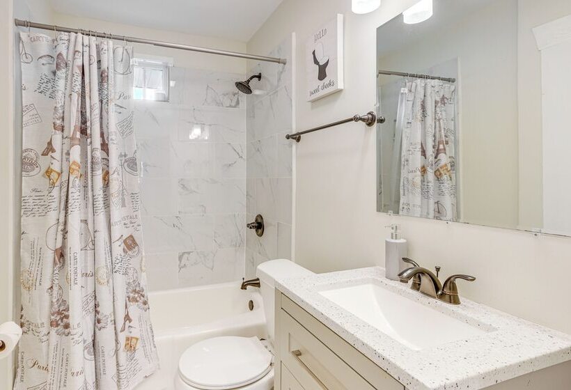 Pet Friendly Birmingham Home: 7 Mi To Downtown!