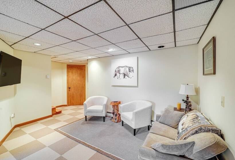 1 Mi To Otter Falls: Mtn View Gem W/ Deck